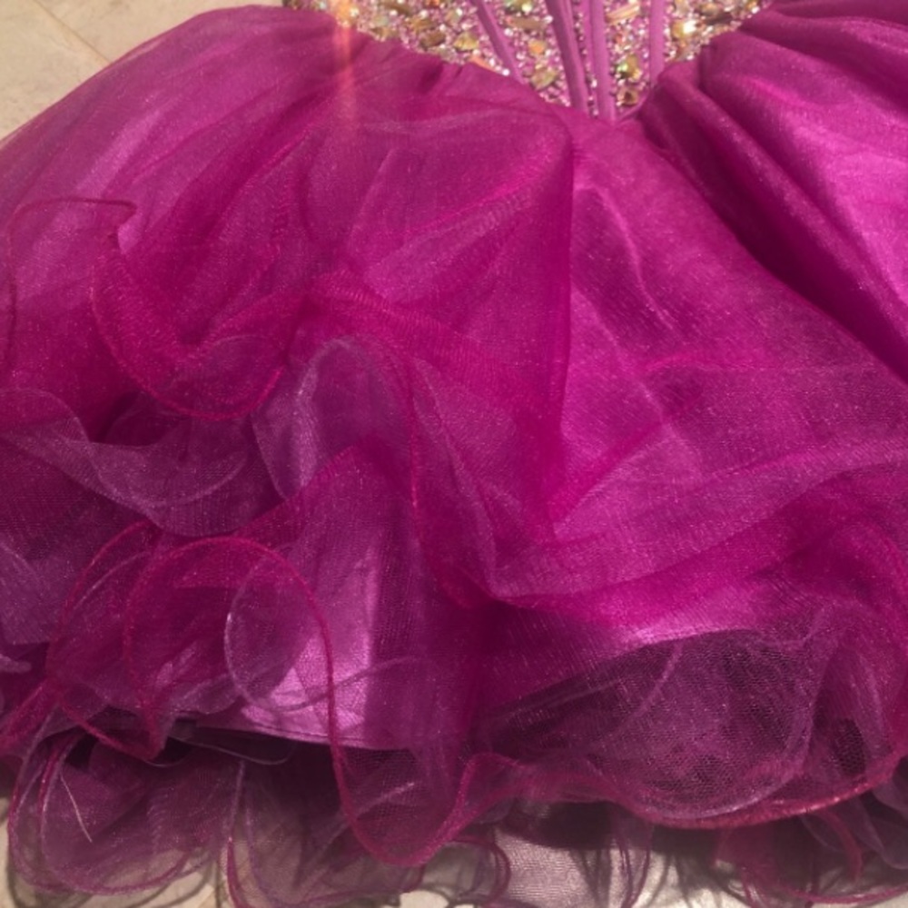 Prom dress - Picture 7 of 8